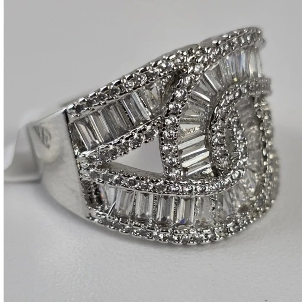 Silver Tone Baguette Cubic Zirconia Statement Ring Size 8 - Picture 5 of 6
